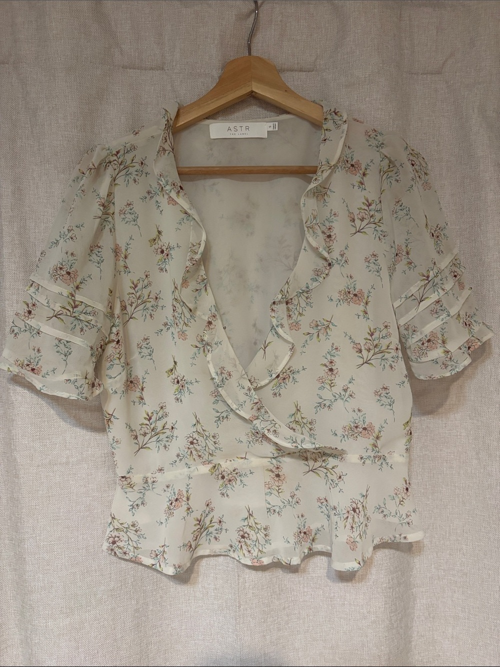 ASTR Cream Floral Ruffle Top